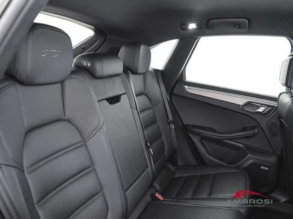 Porsche Macan usata a Perugia (11)