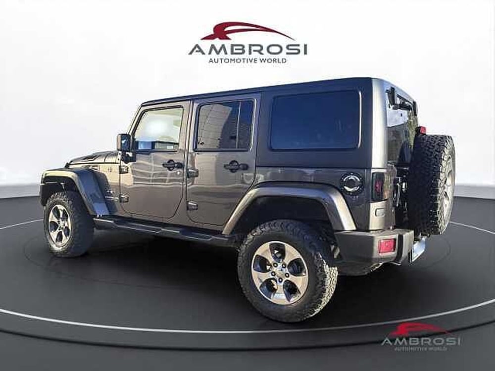 Jeep Wrangler Unlimited usata a Viterbo (4)