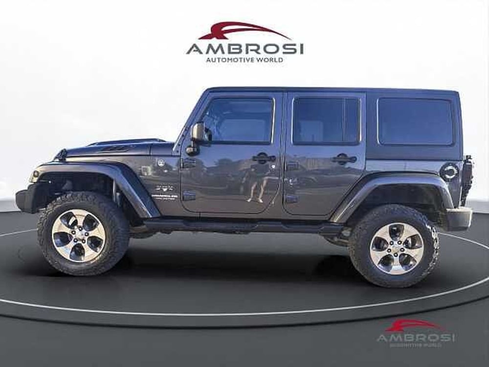 Jeep Wrangler Unlimited usata a Viterbo (6)
