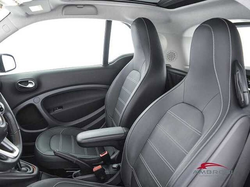 smart Fortwo usata a Viterbo (9)