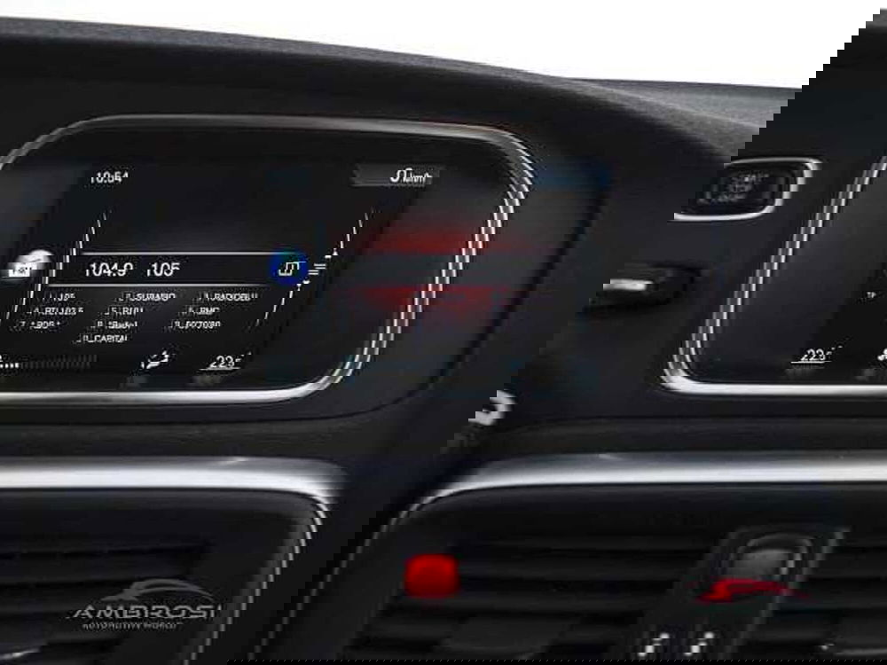 Volvo V40 Cross Country usata a Viterbo (14)