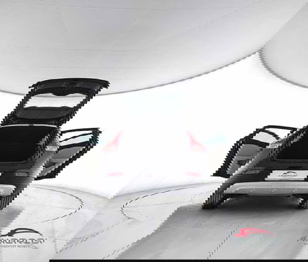 Volvo V40 Cross Country usata a Viterbo (7)