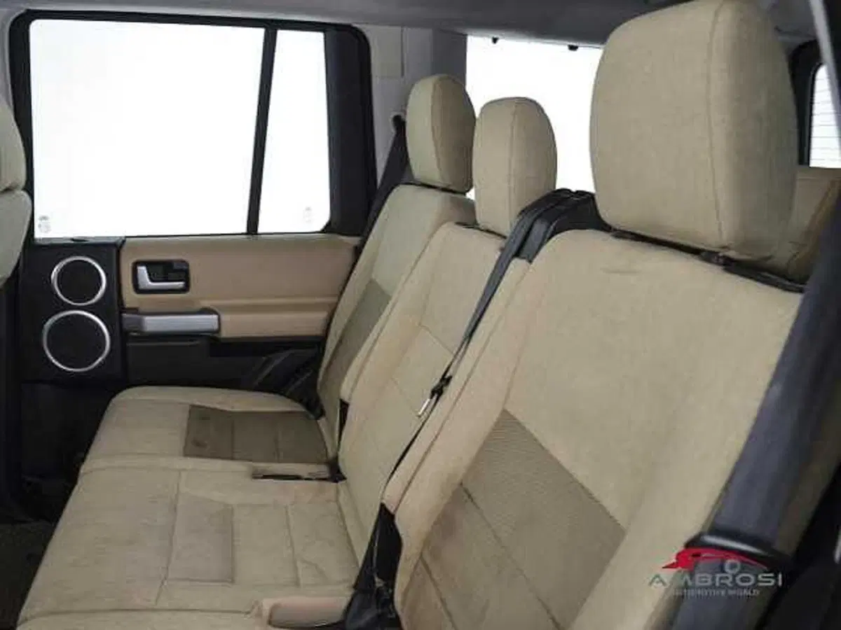 Land Rover Discovery usata a Viterbo (10)