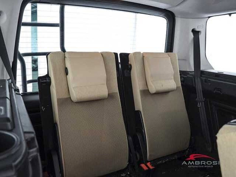 Land Rover Discovery usata a Viterbo (12)
