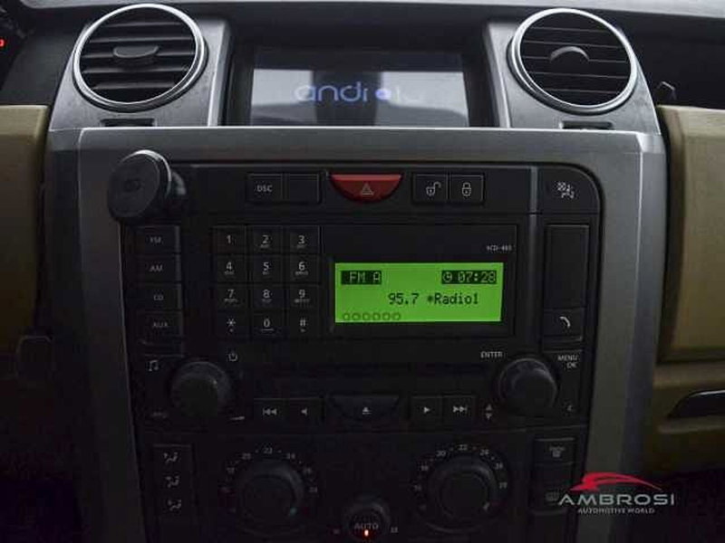 Land Rover Discovery usata a Viterbo (16)