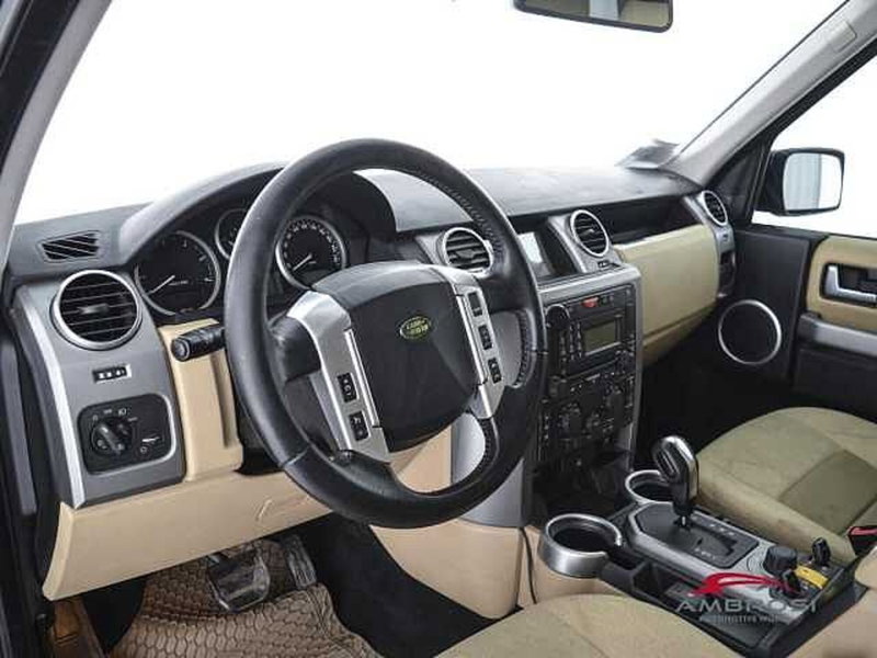 Land Rover Discovery usata a Viterbo (8)