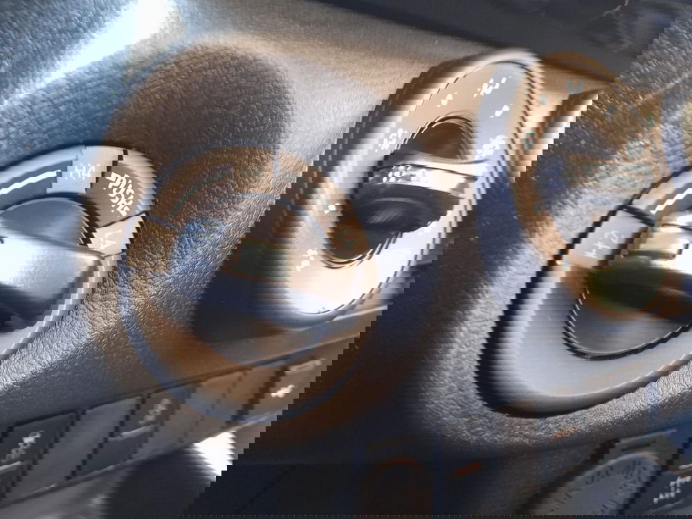 Toyota Hilux nuova a L'Aquila (13)