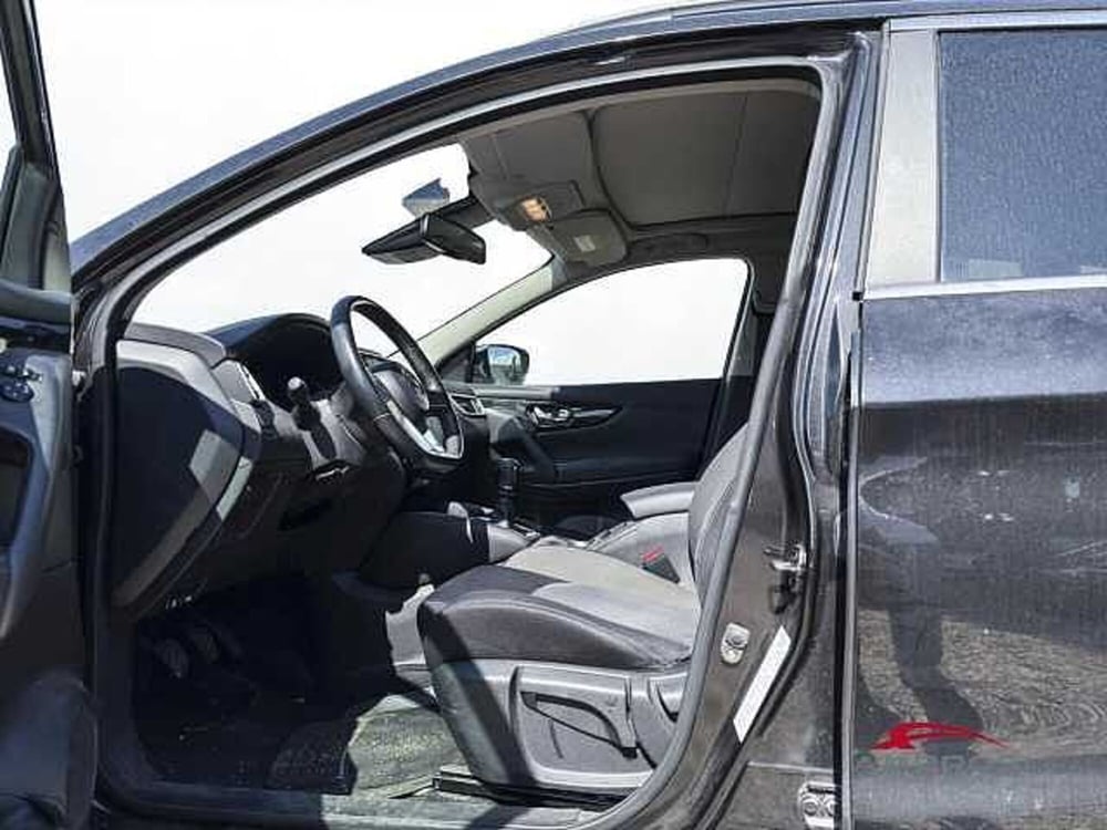 Nissan Qashqai usata a Viterbo (10)