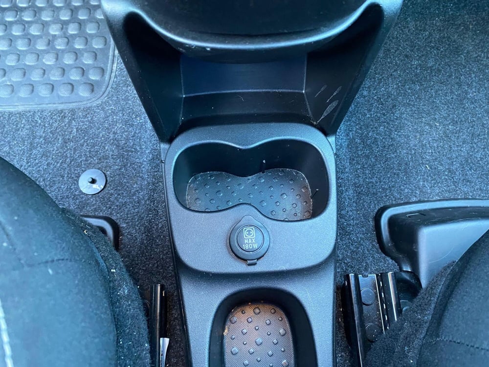 Fiat Panda Cross usata a Milano (19)