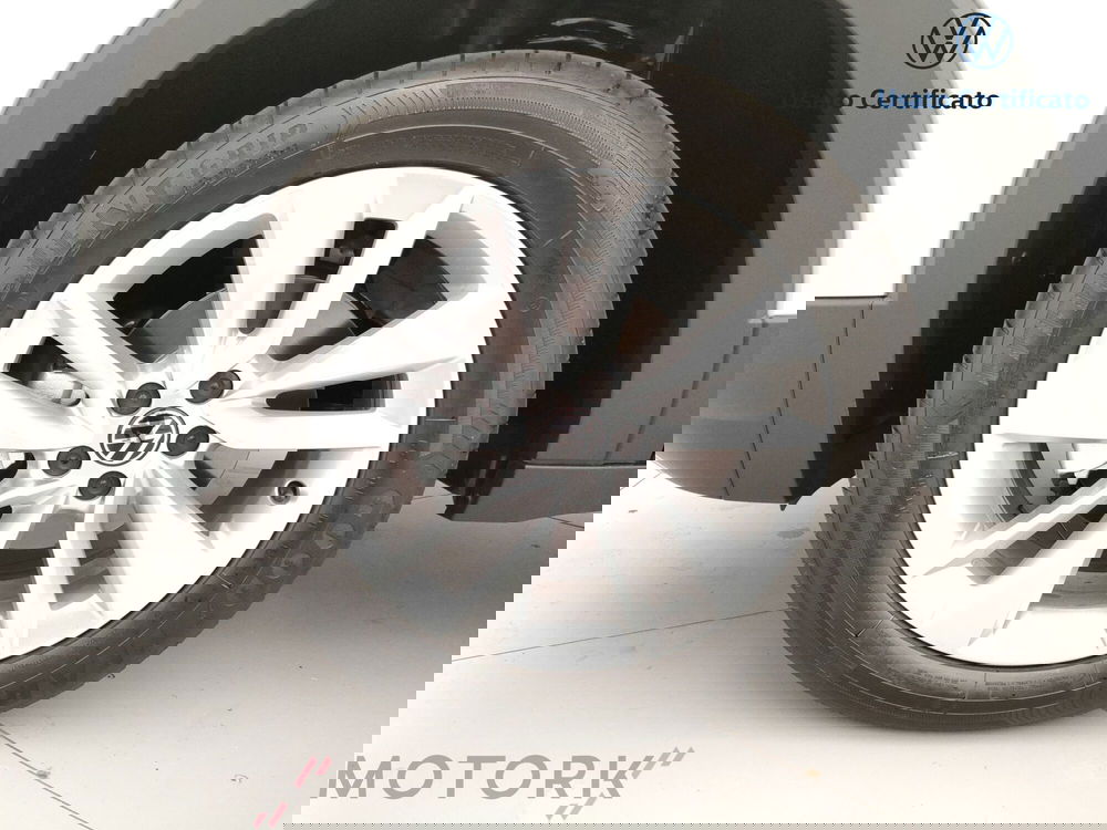 Volkswagen T-Cross nuova a Varese (6)