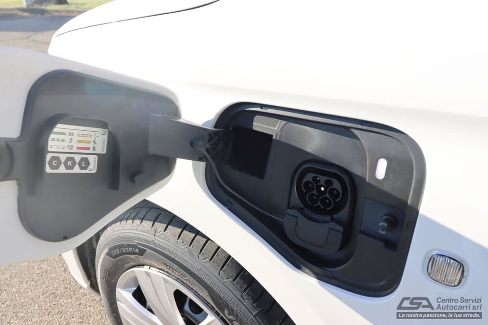 Volkswagen Caddy nuova a Bologna (4)