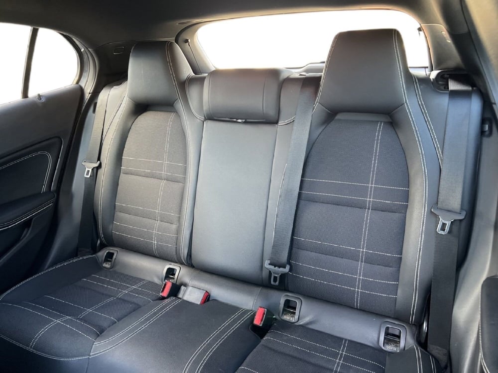 Mercedes-Benz GLA SUV usata a Siena (12)