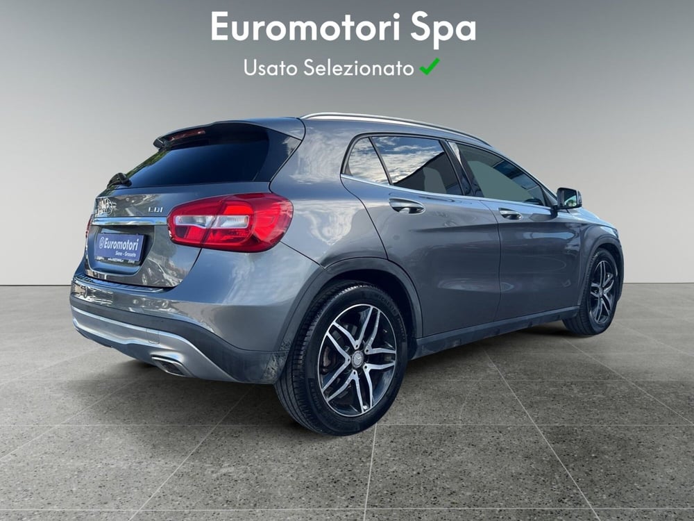 Mercedes-Benz GLA SUV usata a Siena (5)
