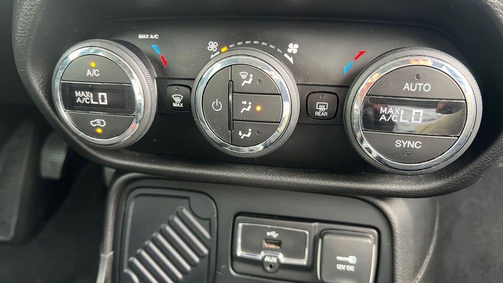 Jeep Renegade usata a Padova (10)