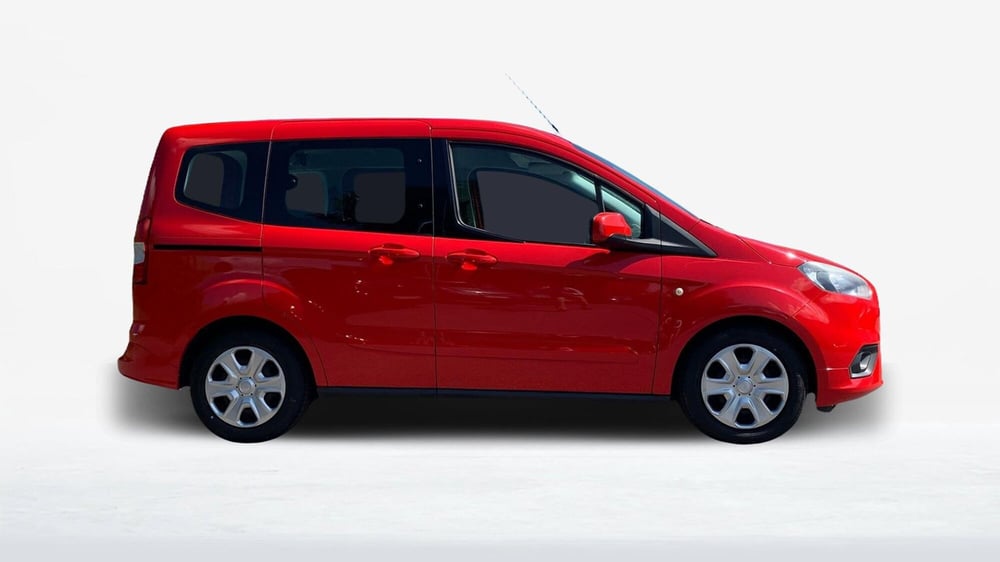 Ford Tourneo Courier usata a Padova (4)