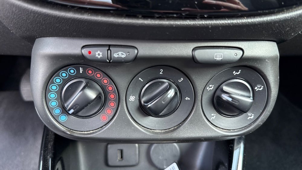 Opel Adam usata a Padova (17)