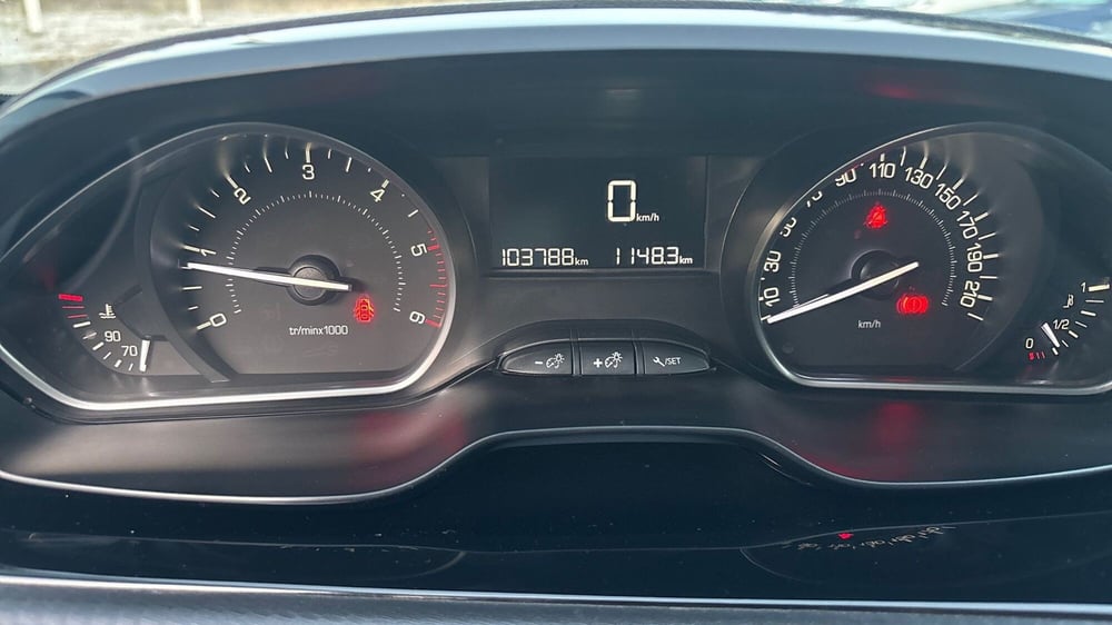 Peugeot 2008 usata a Padova (11)