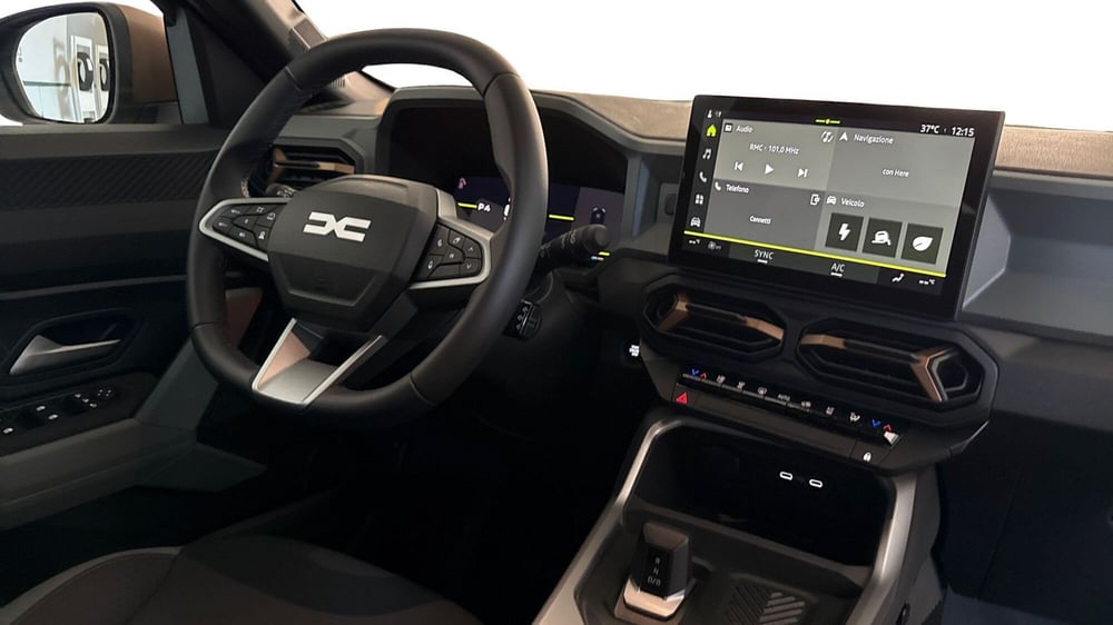 Dacia Bigster usata a Padova (9)