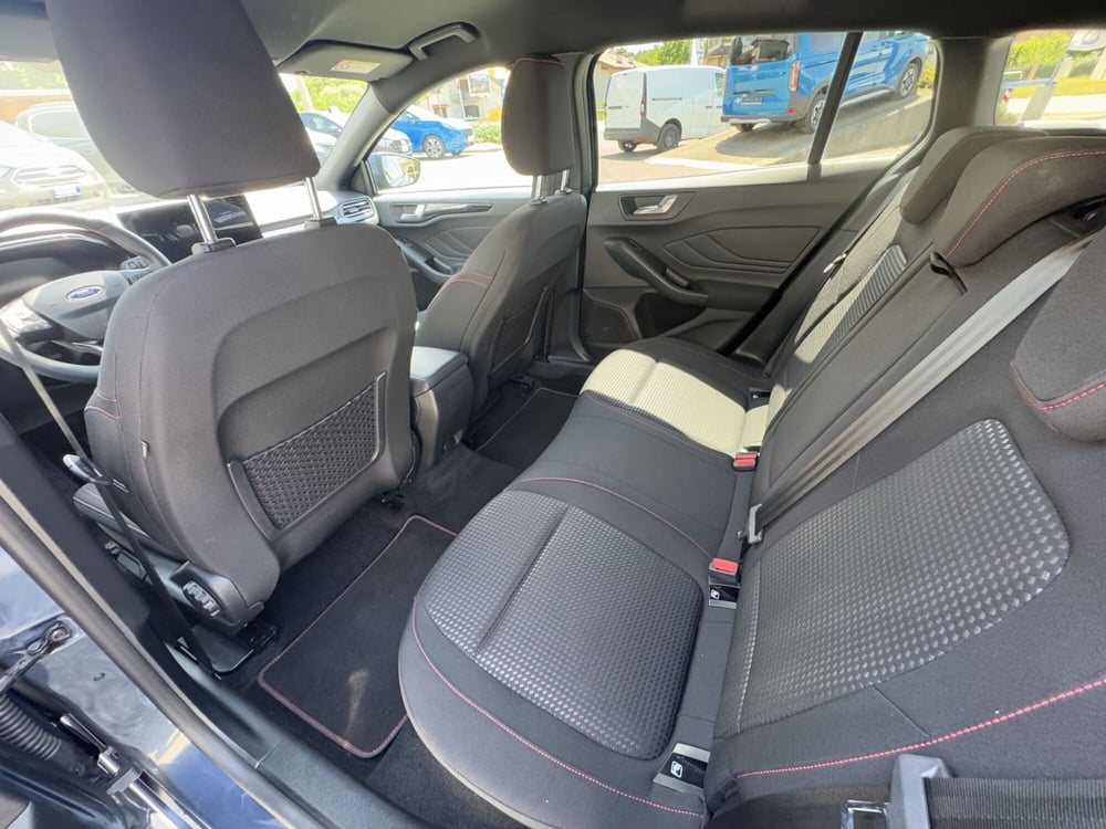 Ford Focus Station Wagon usata a Torino (14)