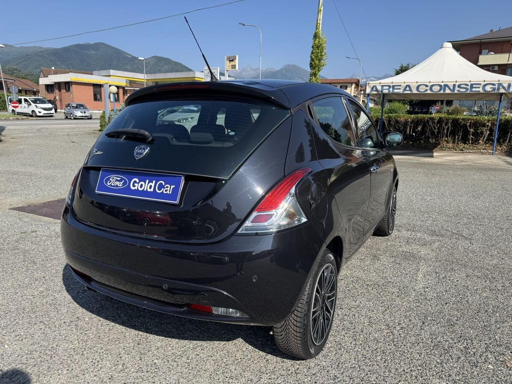 Lancia Ypsilon usata a Torino (4)