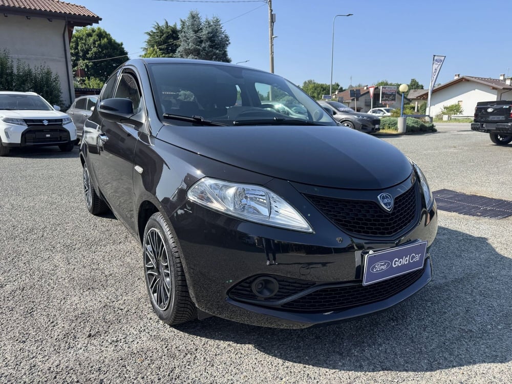 Lancia Ypsilon usata a Torino (6)