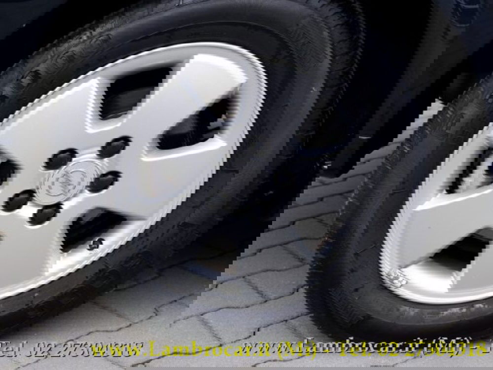 Opel Astra Coupé usata a Milano (13)