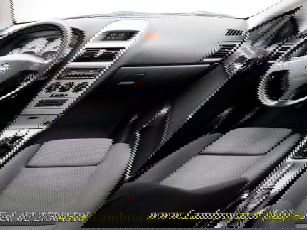 Opel Astra Coupé usata a Milano (2)