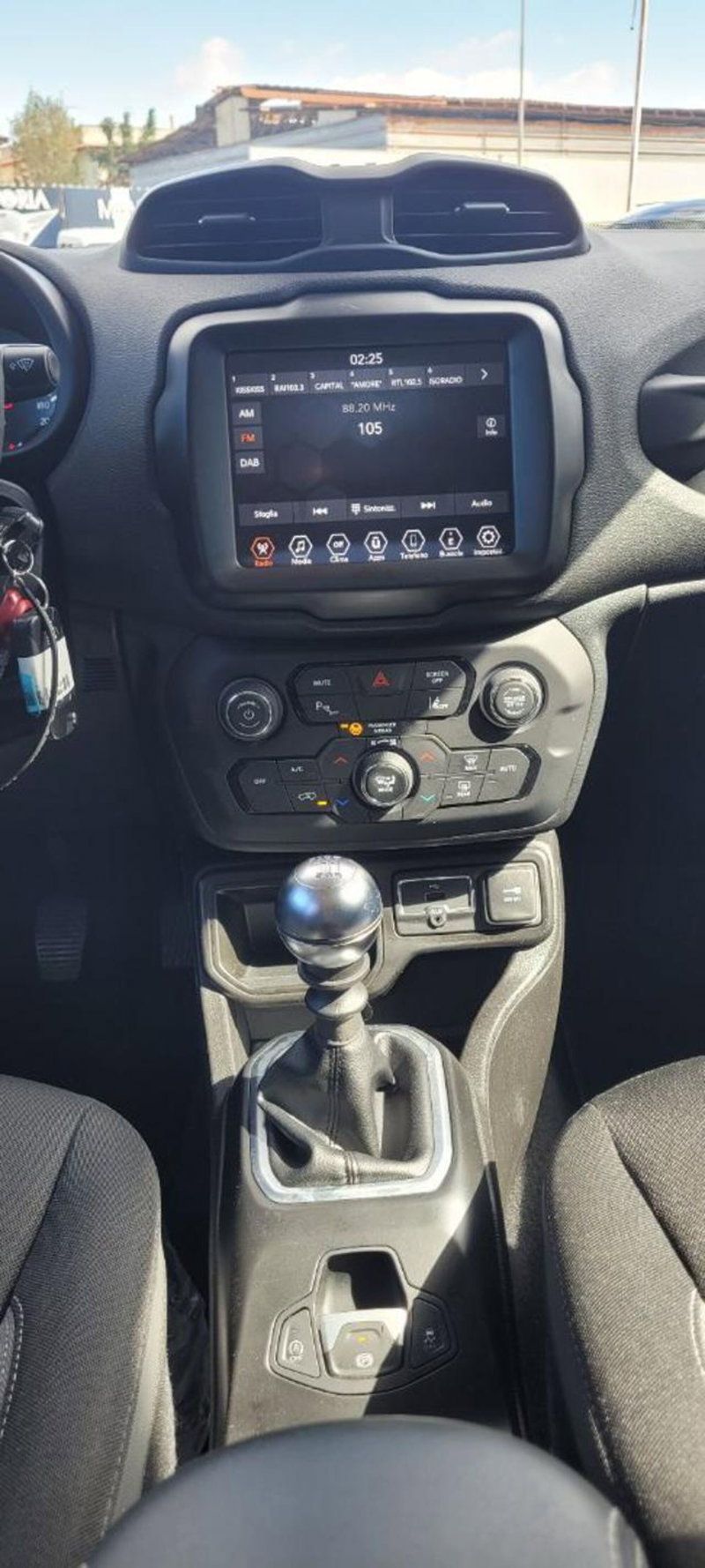 Jeep Renegade usata a Napoli (9)