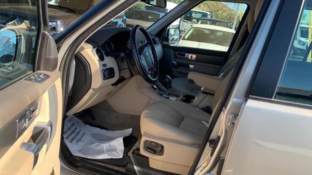Land Rover Discovery usata a Lucca (9)