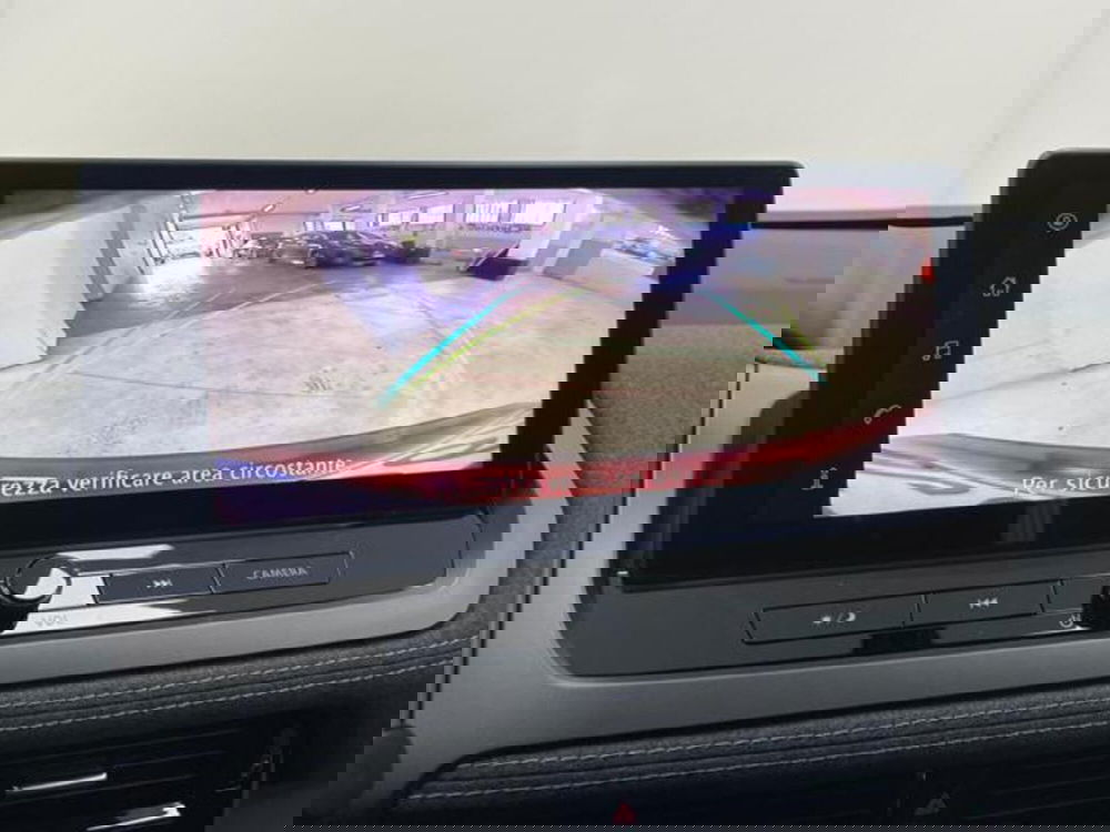 Nissan Qashqai nuova a Como (18)