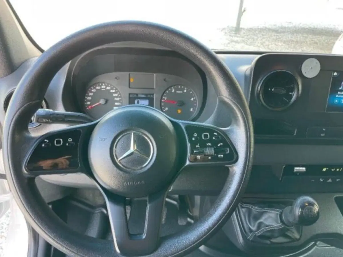 Mercedes-Benz Sprinter usata a Massa-Carrara (10)