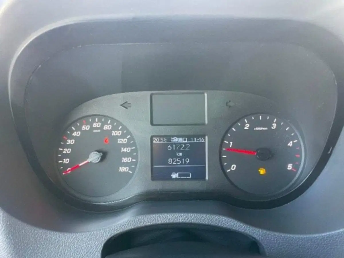 Mercedes-Benz Sprinter usata a Massa-Carrara (9)
