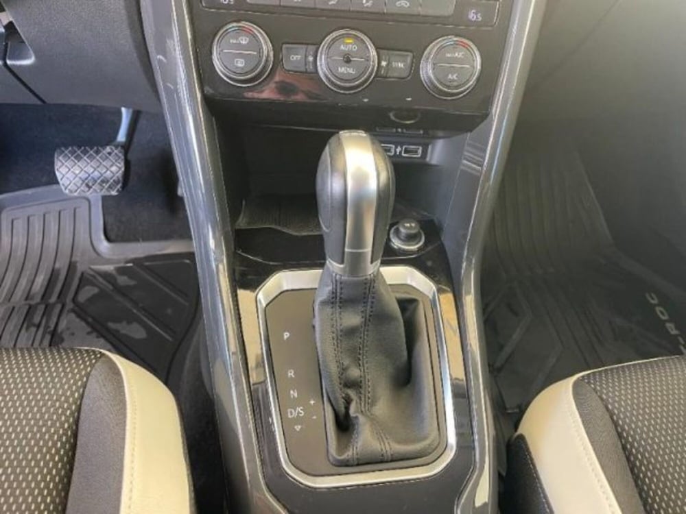 Volkswagen T-Roc usata a Massa-Carrara (12)