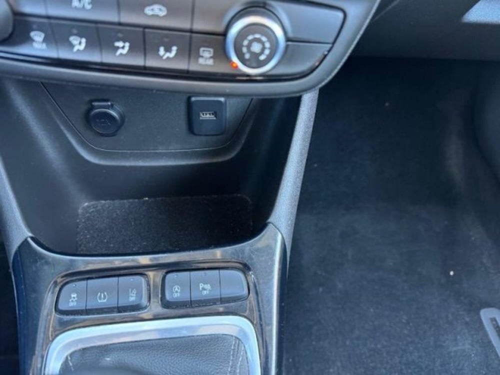 Opel Crossland X usata a Massa-Carrara (12)