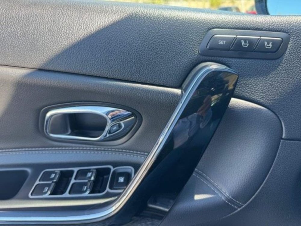 Kia cee'd usata a Massa-Carrara (12)