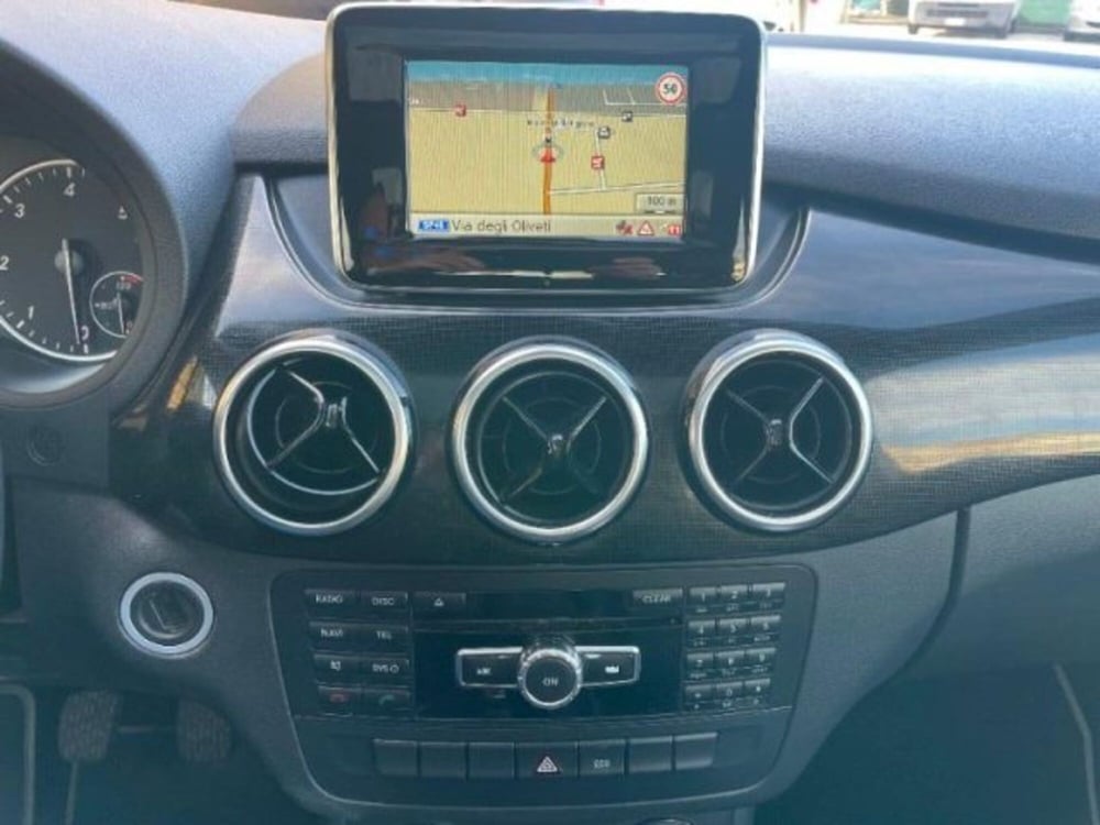 Mercedes-Benz Classe B usata a Massa-Carrara (10)
