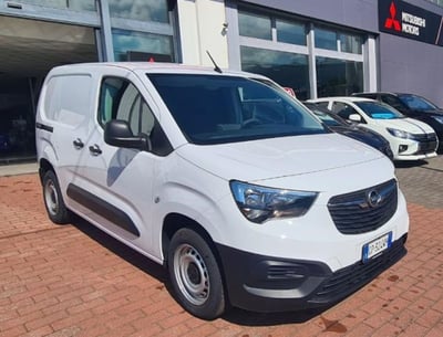 Opel Combo Furgone Cargo 1.5 Diesel 100CV S&amp;S PC 650kg Edition nuova a Massa
