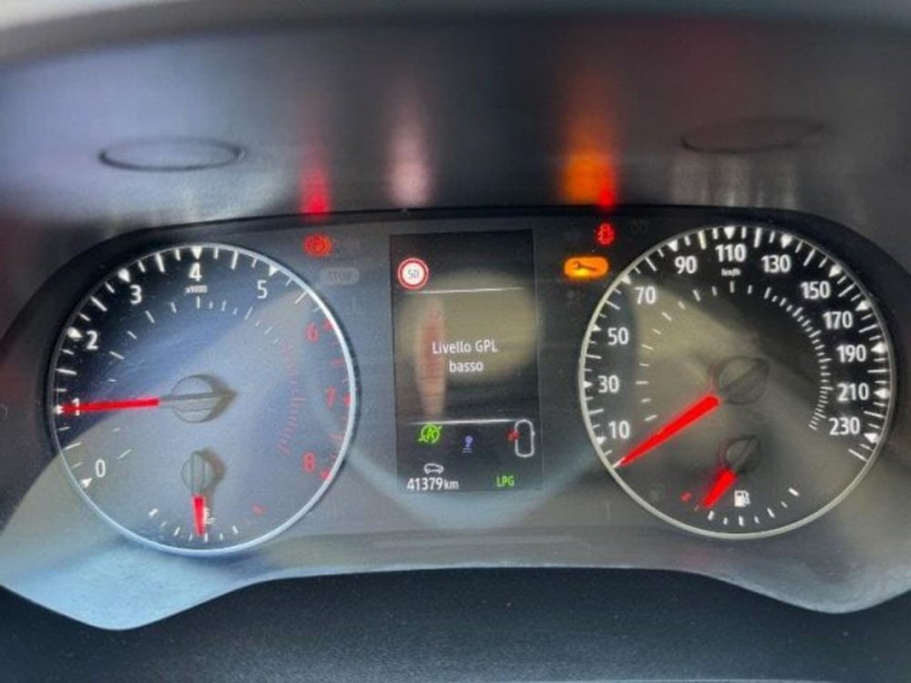 Renault Captur usata a Massa-Carrara (9)