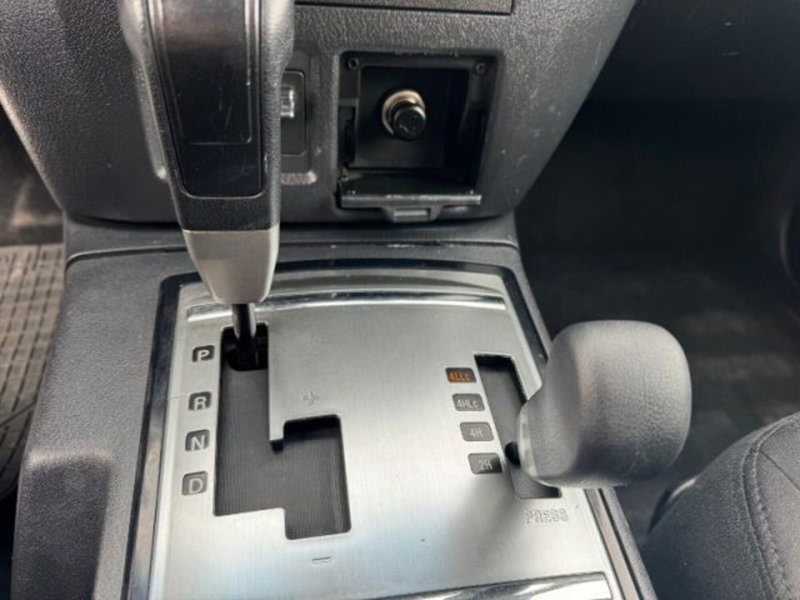 Mitsubishi Pajero usata a Massa-Carrara (14)