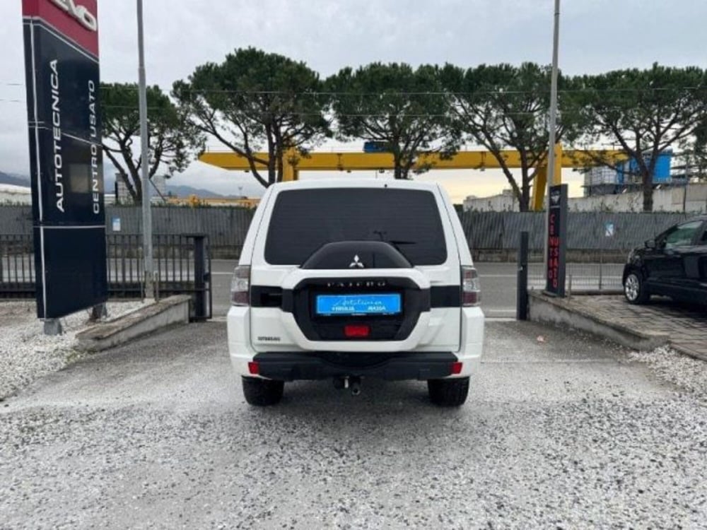 Mitsubishi Pajero usata a Massa-Carrara (5)