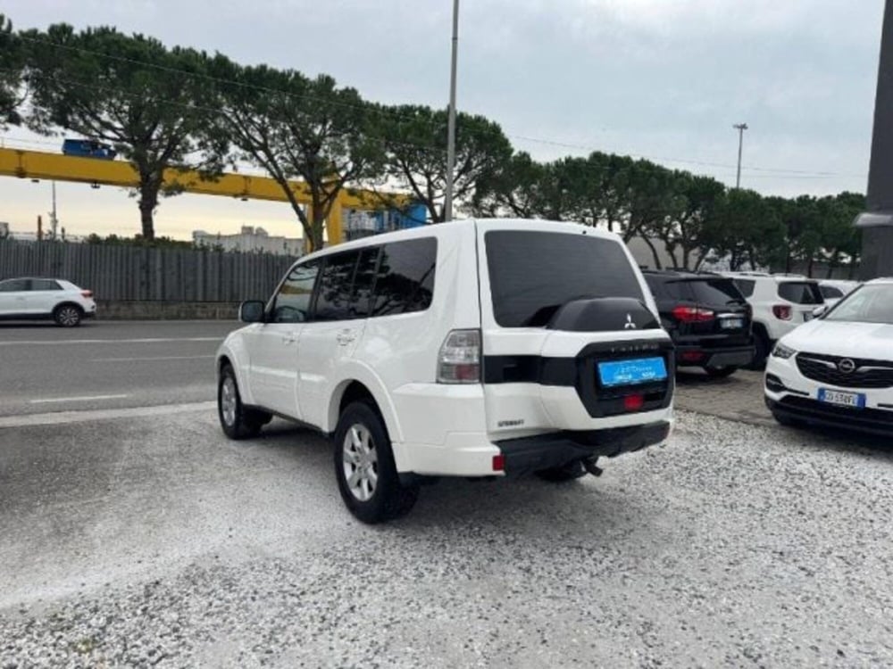 Mitsubishi Pajero usata a Massa-Carrara (6)