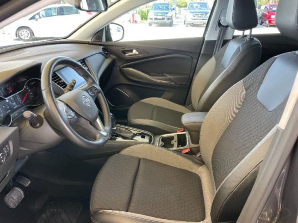 Opel Grandland X usata a Massa-Carrara (11)
