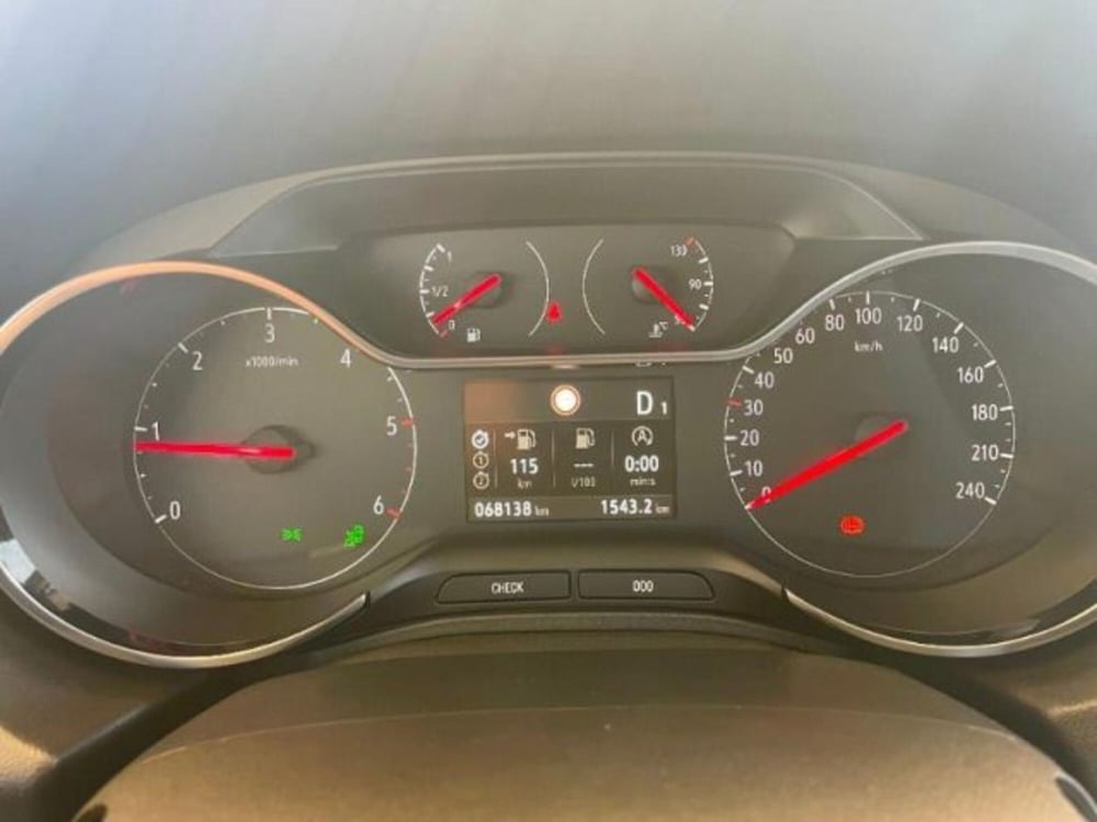 Opel Grandland X usata a Massa-Carrara (7)