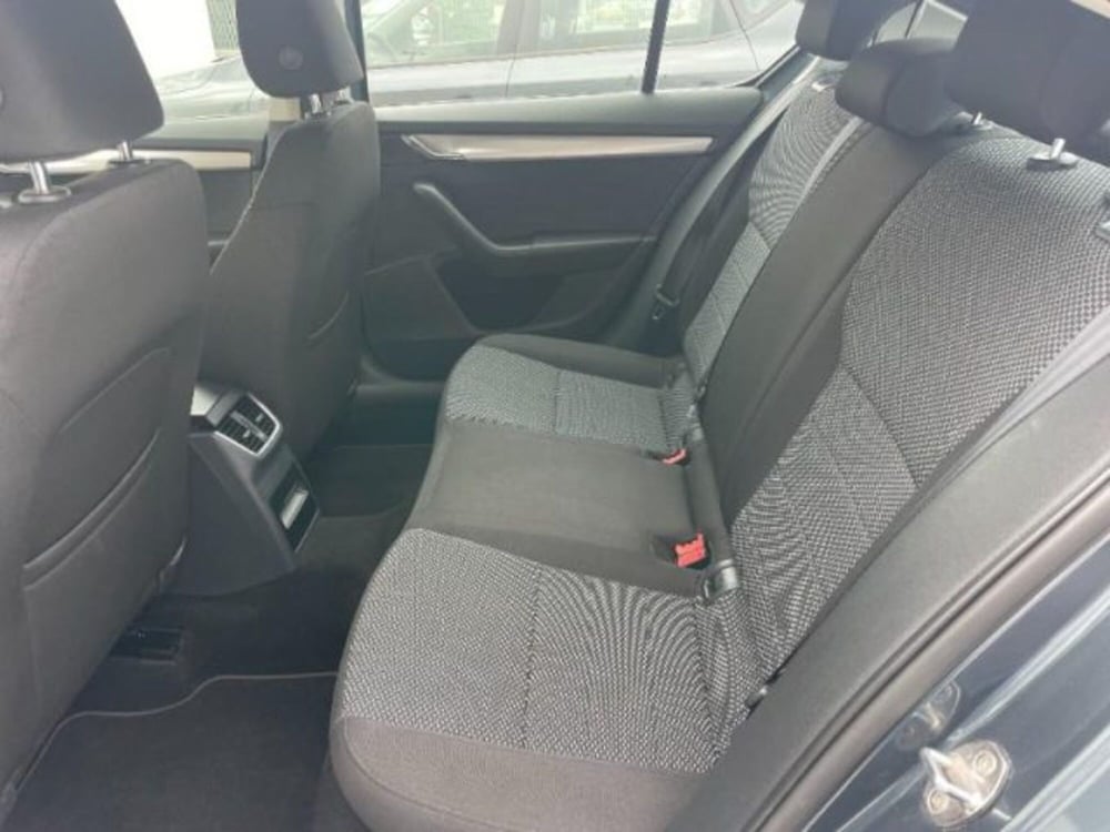 Skoda Octavia usata a Massa-Carrara (9)
