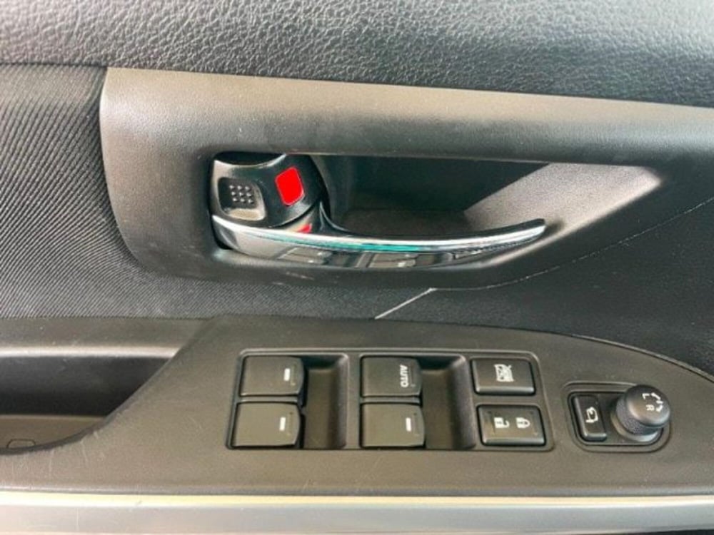 Suzuki S-Cross usata a Massa-Carrara (14)
