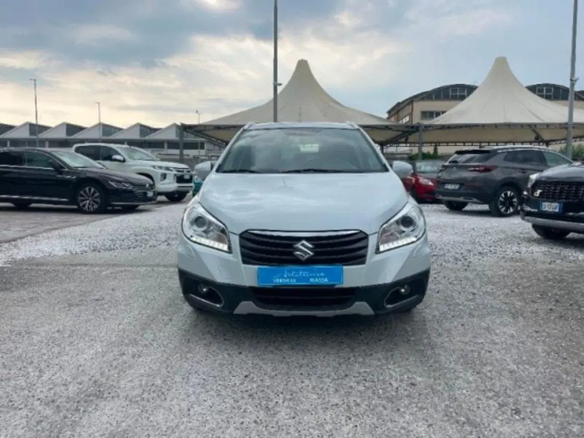 Suzuki S-Cross usata a Massa-Carrara (2)