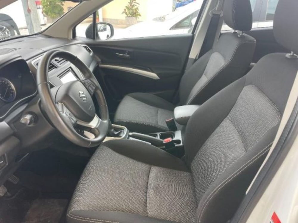 Suzuki S-Cross usata a Massa-Carrara (9)