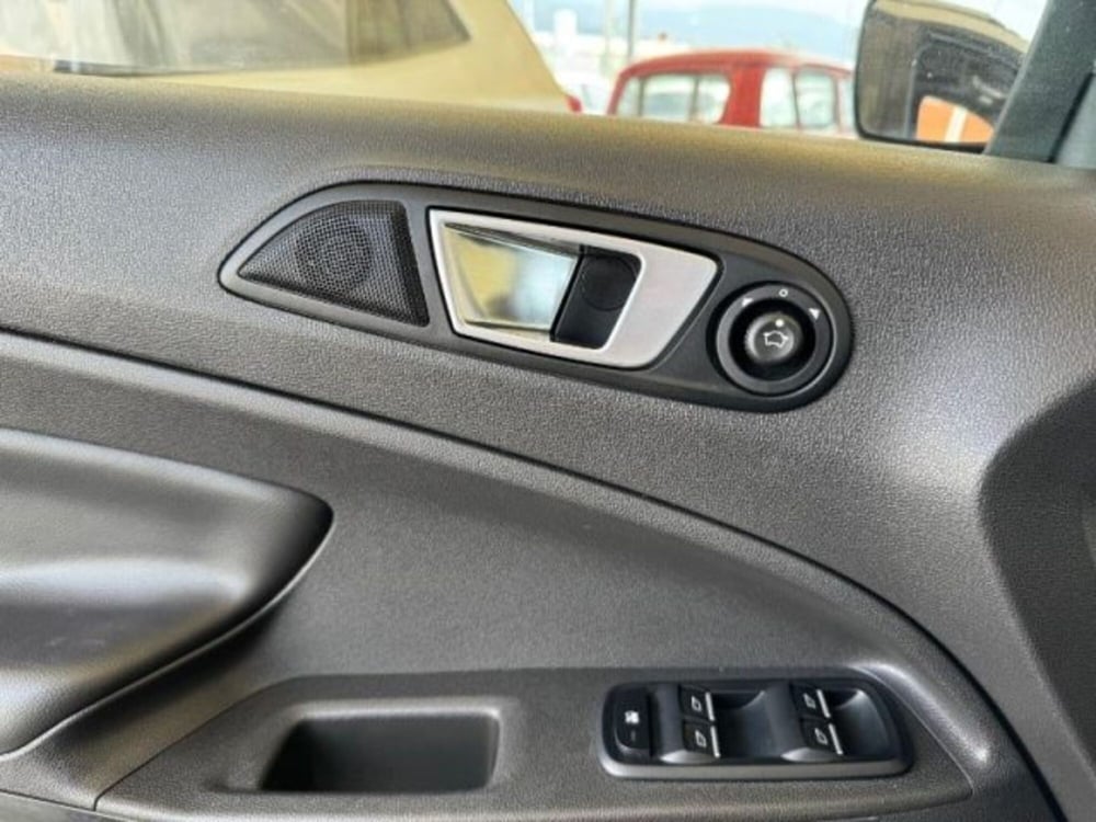 Ford EcoSport usata a Massa-Carrara (13)