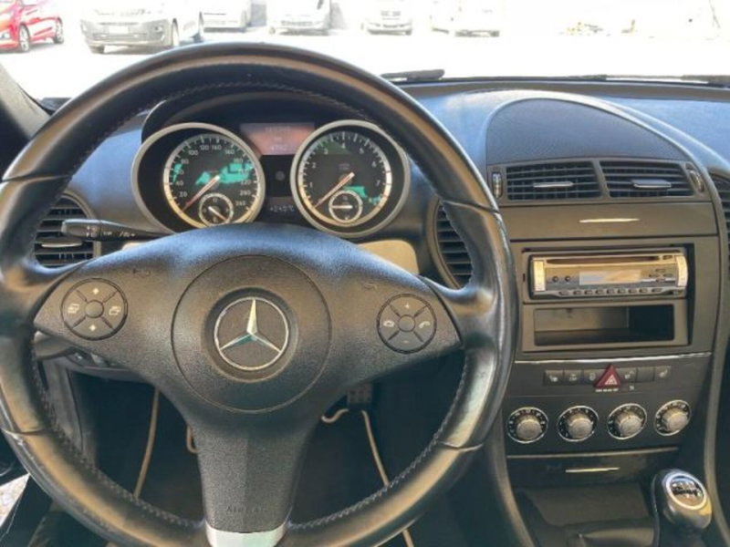 Mercedes-Benz SLK usata a Massa-Carrara (10)