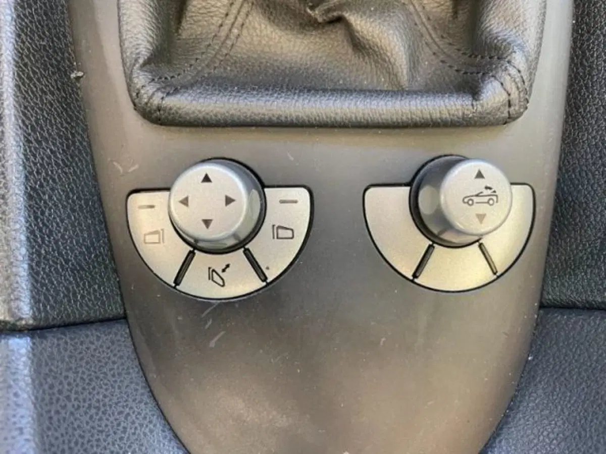 Mercedes-Benz SLK usata a Massa-Carrara (15)